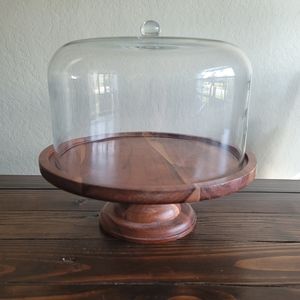 Threshold dessert stand